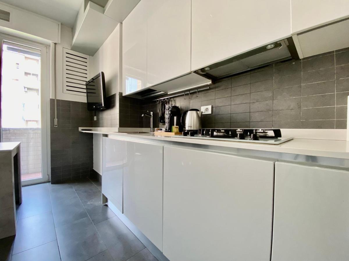 Future Apartments Bisceglie Milan Exterior photo